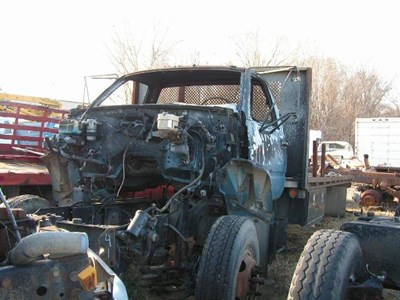 Gmc Salvage Yard C H Truck Parts